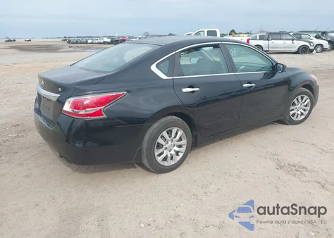 2015 Nissan Altima 2.5 S z USA, uszkodzony, nr VIN 1N4AL3AP8FC572620